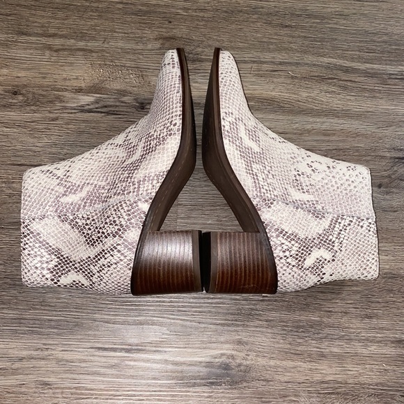 Seychelles For the Occasion Snake Bootie size 6.5 - Picture 5 of 6